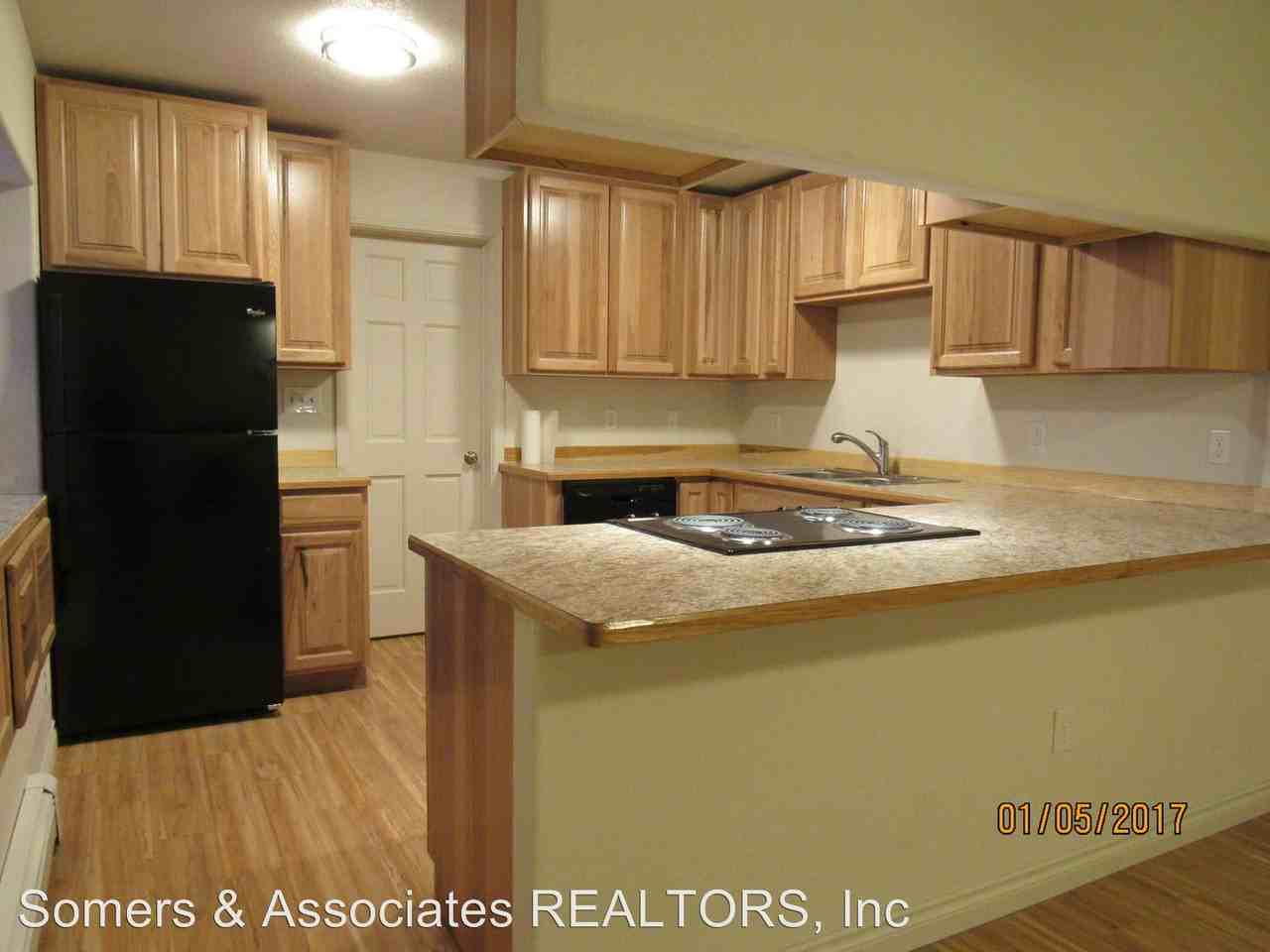 3070 Amber Ave - Photo 3 of 13