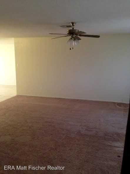 2481 S 29th Dr - Photo 3 of 26