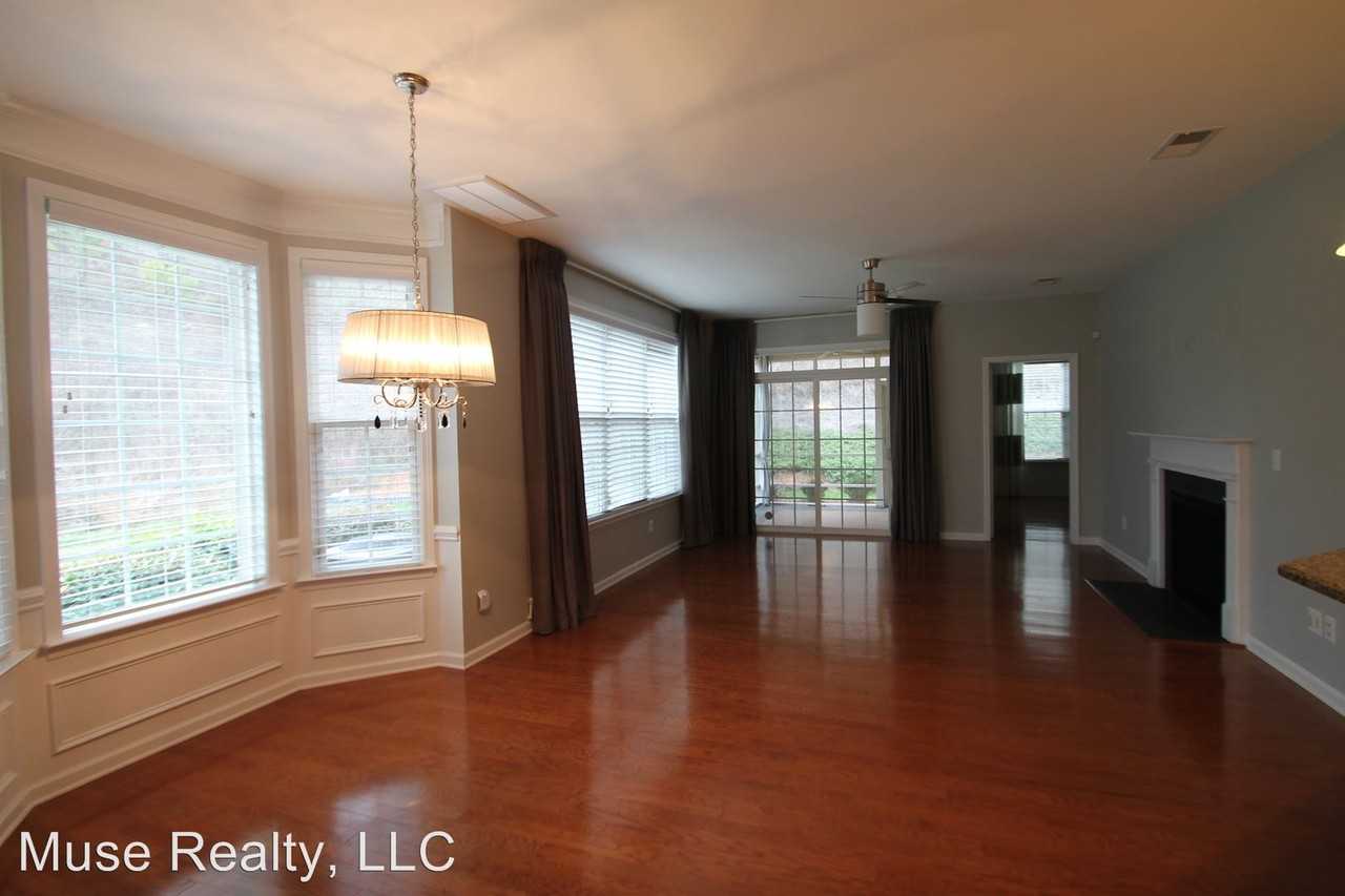 1043 Silver Gull Dr - Photo 3 of 4