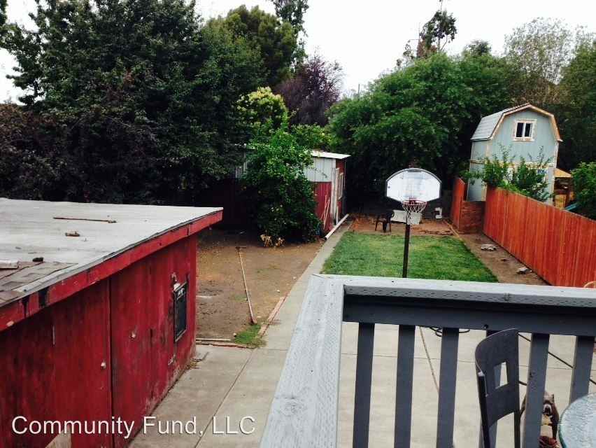 1977 Harrington Ave - Photo 2 of 2