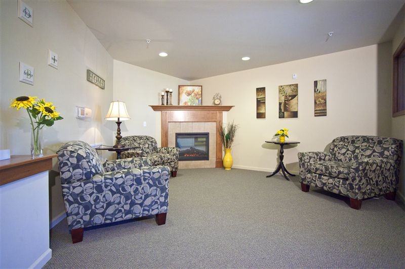 Hawks Ridge Senior - Photo 2 of 14