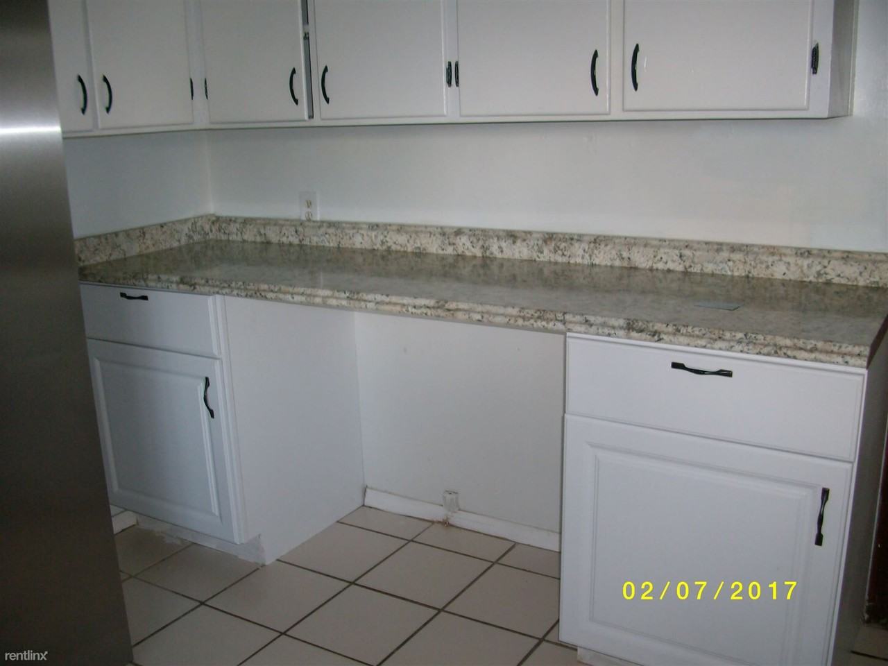 920 Alicia Ave - Photo 2 of 6