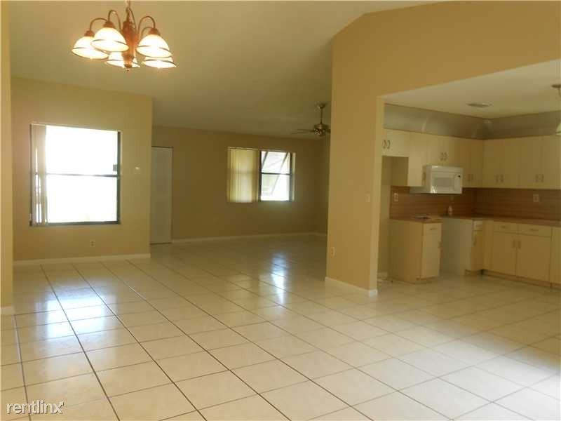 5910 York Ln - Photo 2 of 3