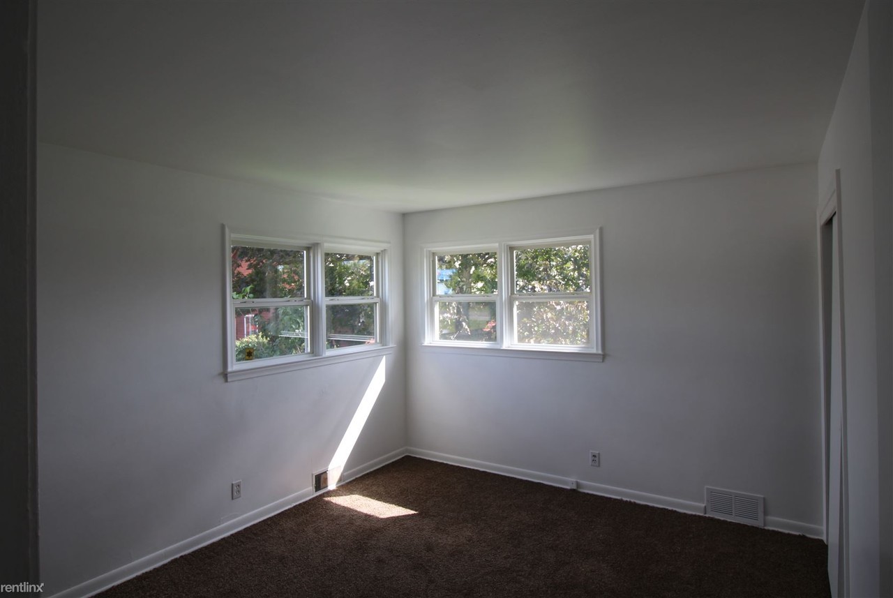 3074 Grange Hall Rd - Photo 2 of 14