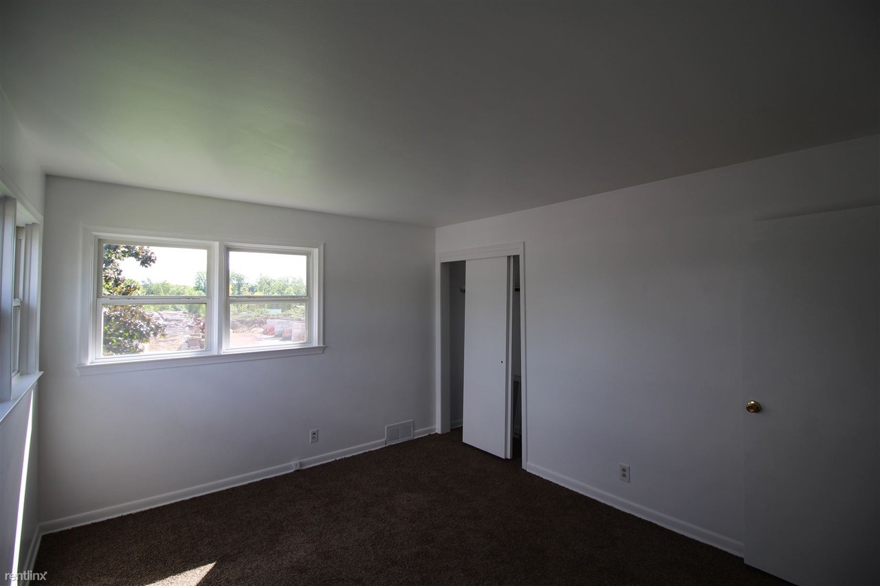 3074 Grange Hall Rd - Photo 3 of 14