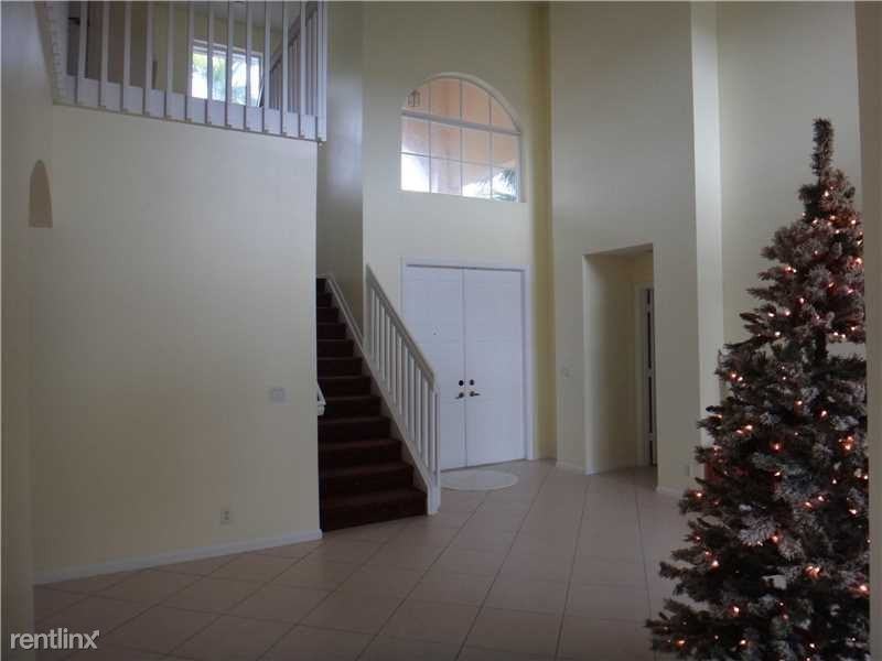 751 SW 191st Ave - Photo 2 of 18