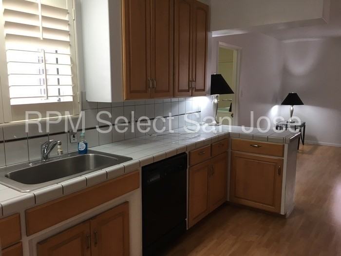 3325 Jericho Ln - Photo 3 of 19