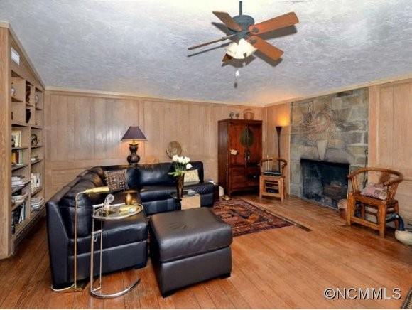 145 Stone Hedge Ln - Photo 2 of 21