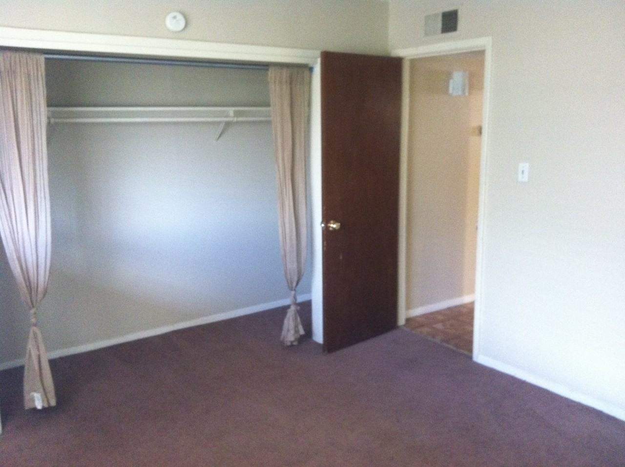 507 Wisconsin Street NE - Photo 2 of 5
