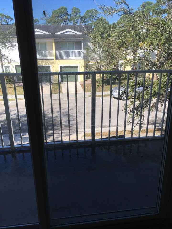 146 Carol Susan Ln - Photo 3 of 13