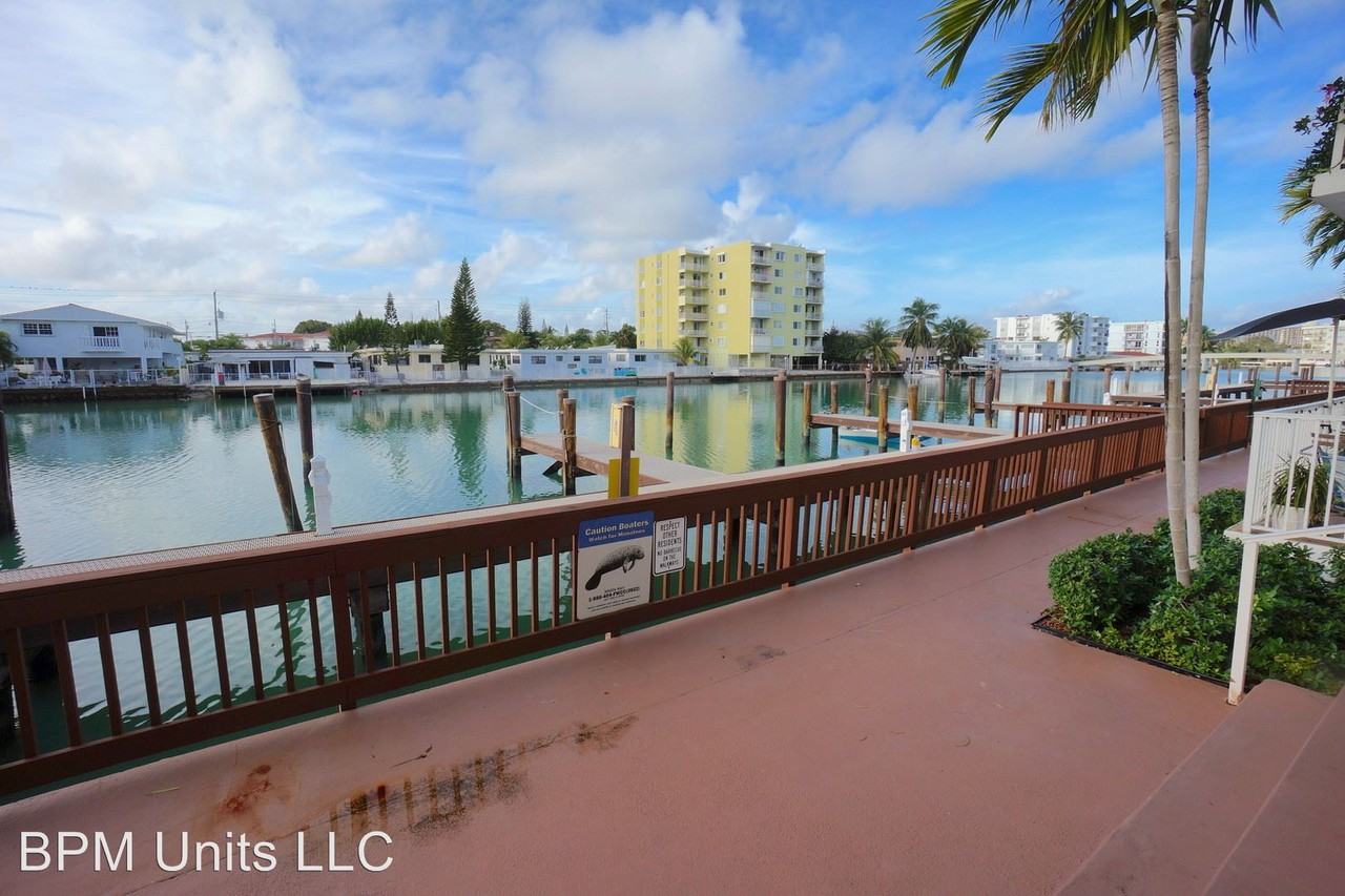 7930/7950 Tatum Waterway Drive - Photo 2 of 18