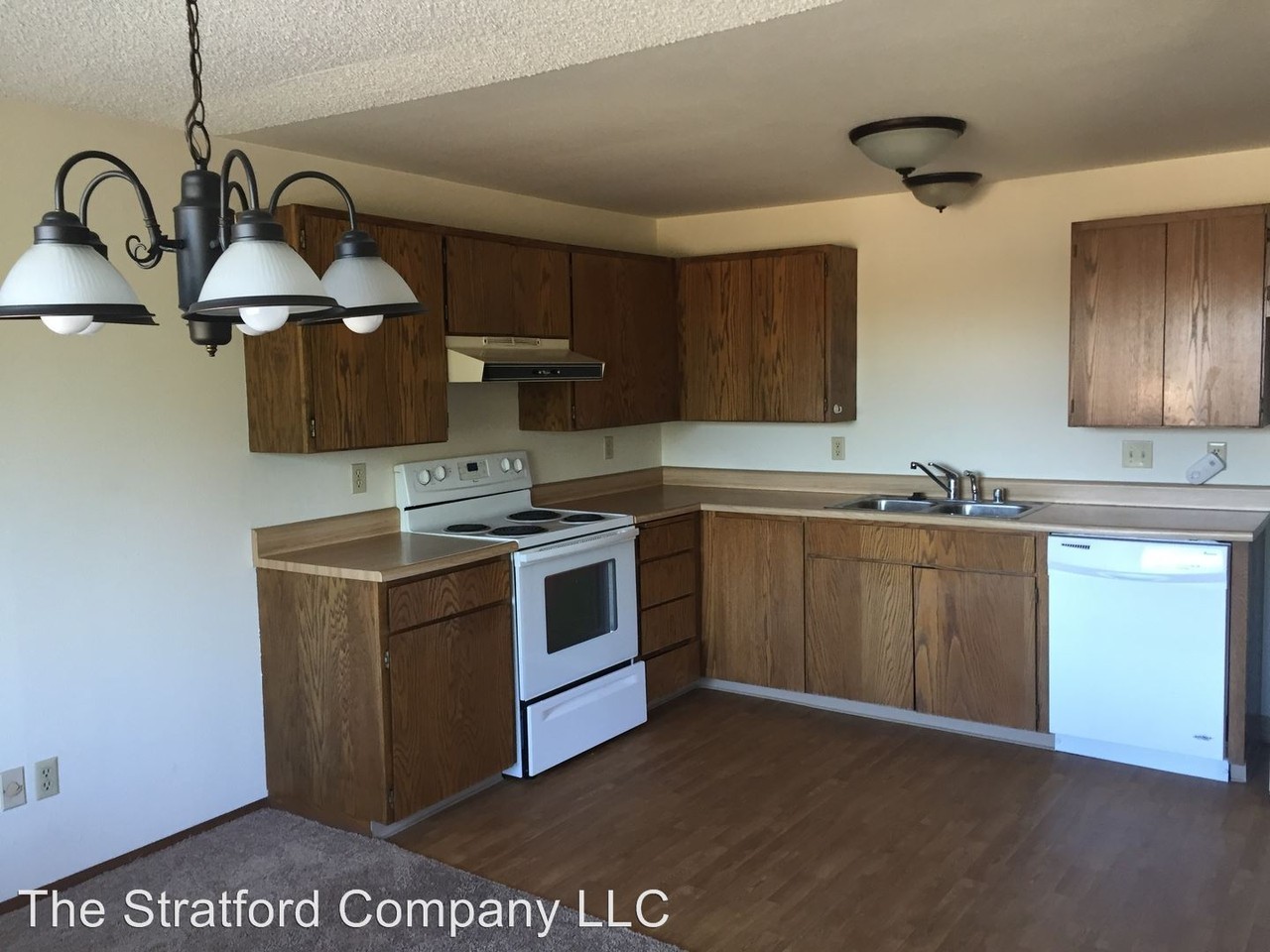 200 Milton Way - Photo 2 of 6