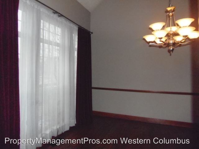 3749 Waterbury Ln - Photo 3 of 43