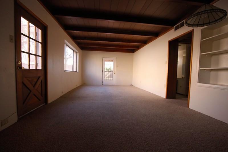 3340 N Park Ave - Photo 2 of 10