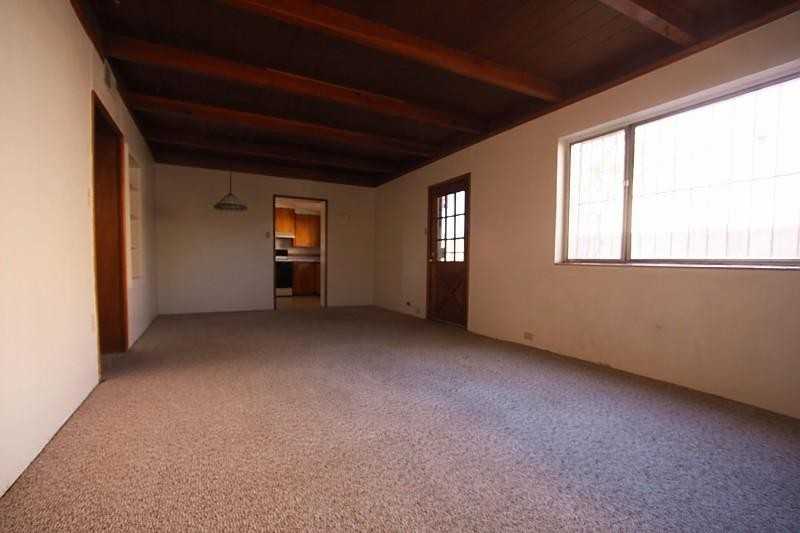 3340 N Park Ave - Photo 3 of 10