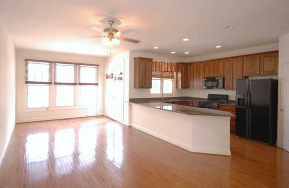 6804 Witton Cir - Photo 3 of 8