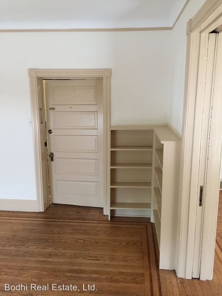 457 Lancaster Ave - Photo 3 of 12