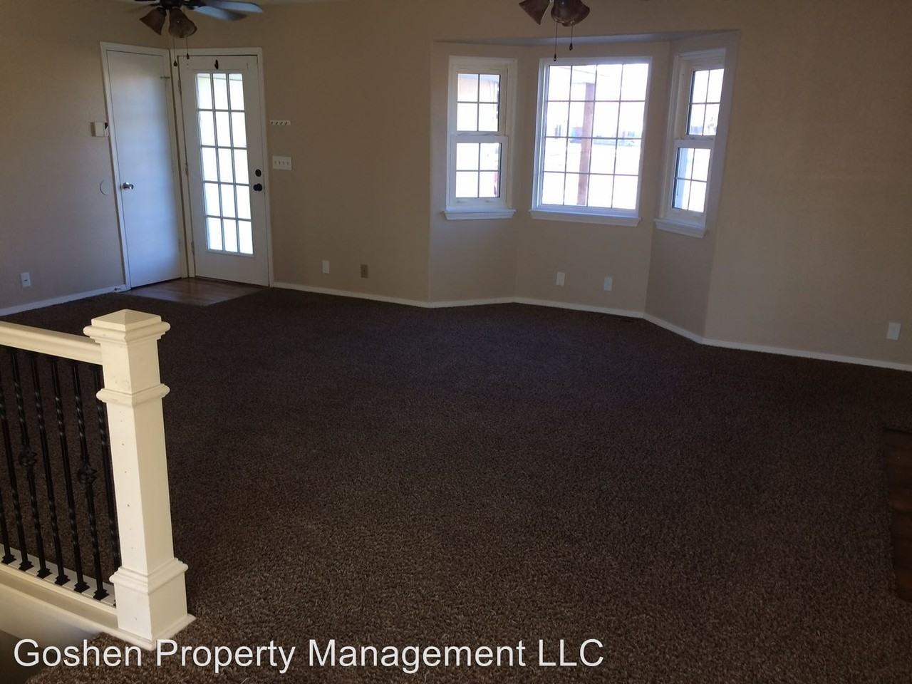 5233 W 9th St N - Photo 3 of 19