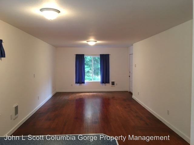 85-75 Davison St - Photo 3 of 8