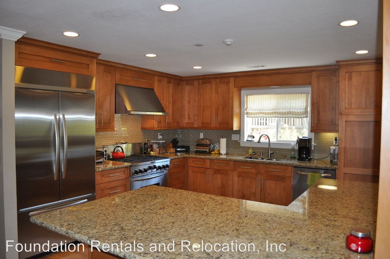 61 Berens Dr - Photo 2 of 13