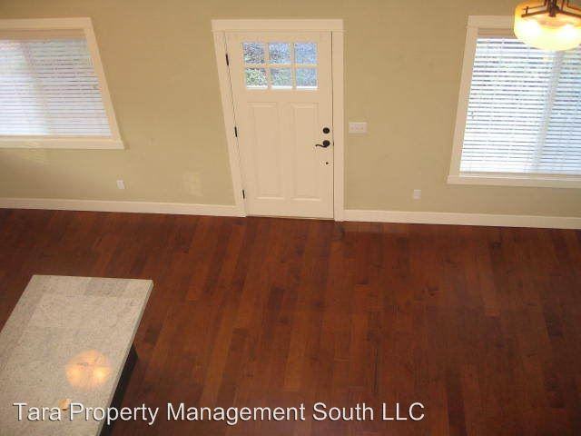 672 Arbor Crest Ct - Photo 3 of 7