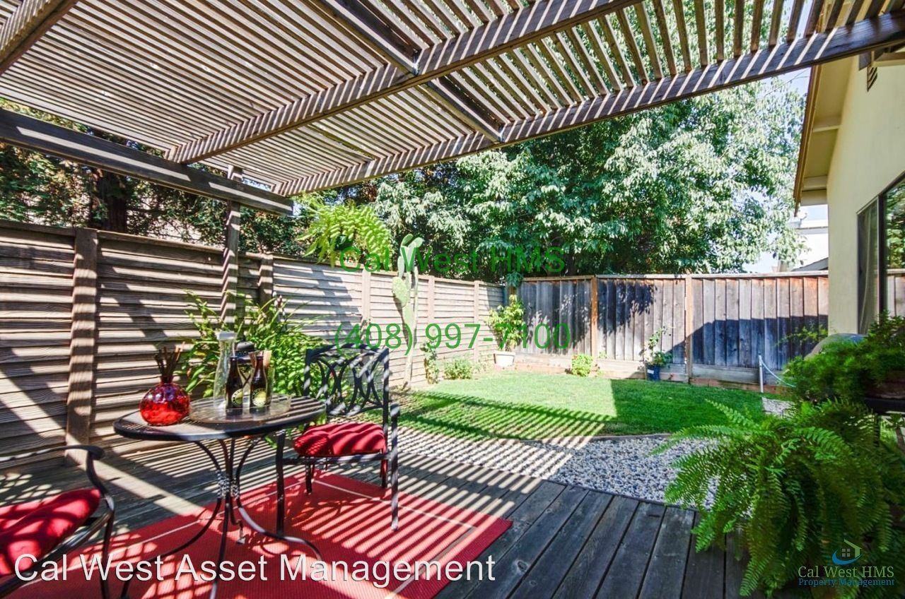 2267 Lusardi Dr - Photo 3 of 18