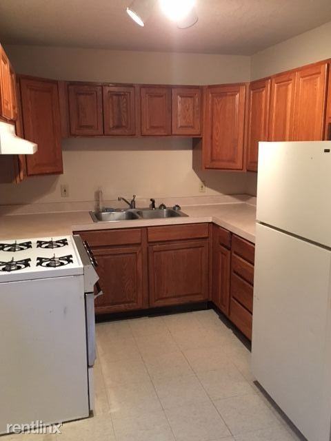 545 N 8th St - Photo 2 of 10