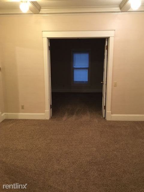 545 N 8th St - Photo 3 of 10