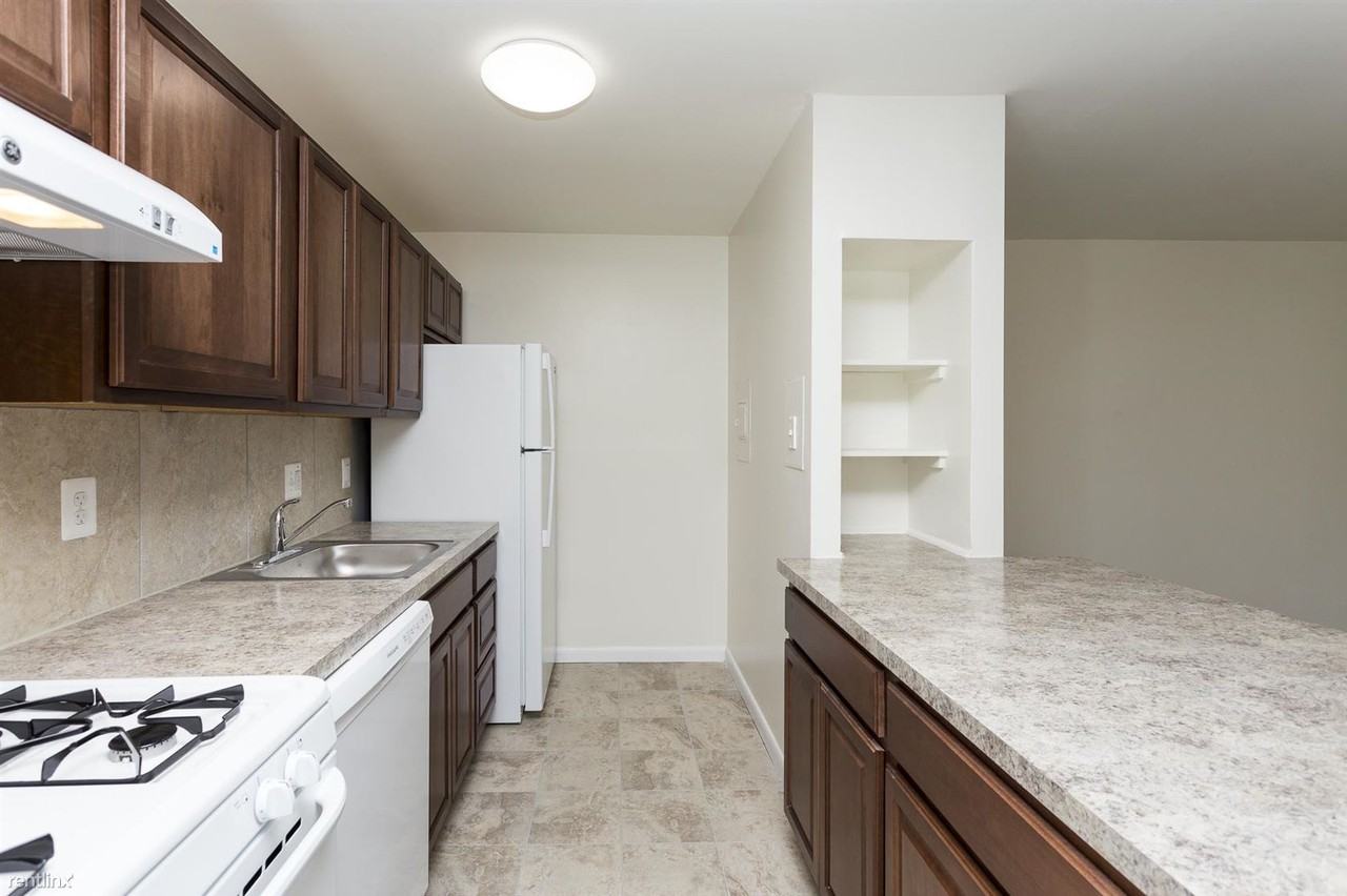 Pomeroy Gardens - Photo 2 of 10