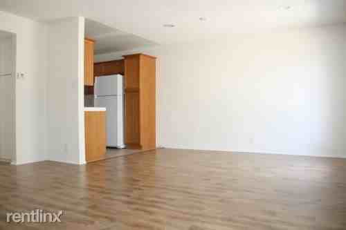 1140 W 36th Pl - Photo 2 of 10