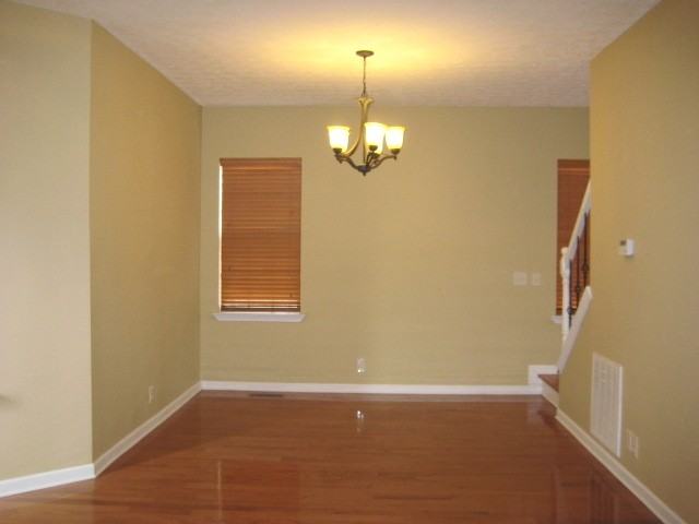 2960 Riverbend Dr - Photo 3 of 16