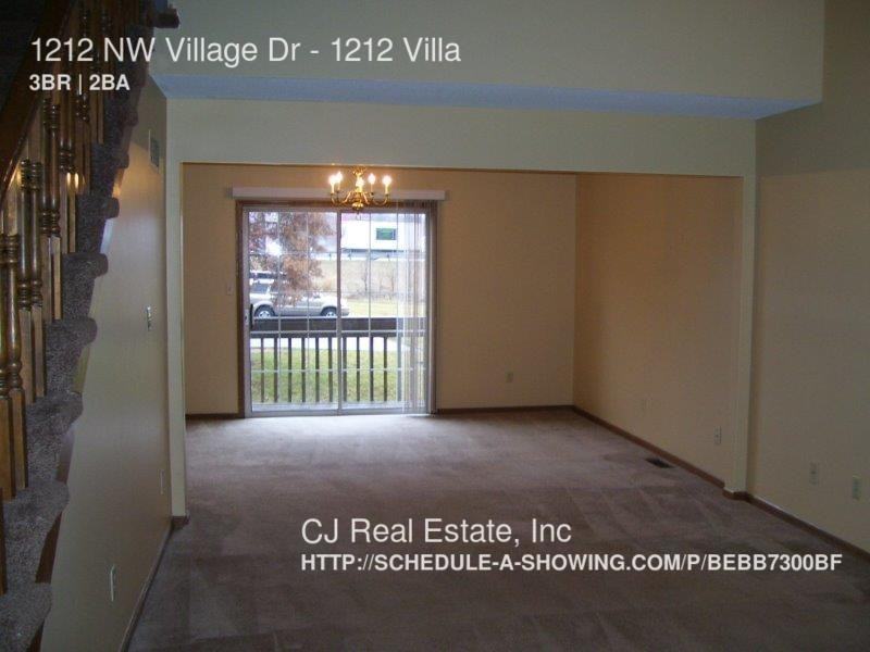 1212 NW Village Dr #1212VILLA - Photo 2 of 10