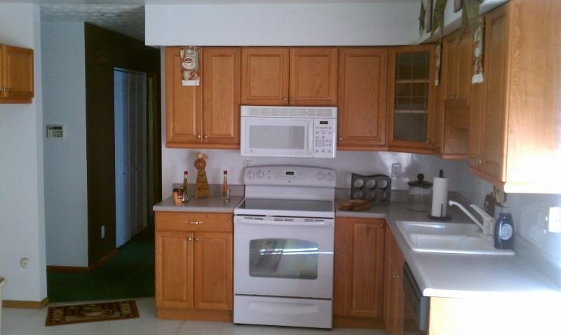 604 Willow Springs Dr - Photo 2 of 3