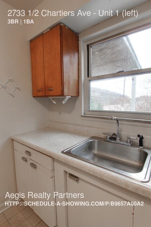 1 Chartiers Ave #1LEFT - Photo 2 of 17