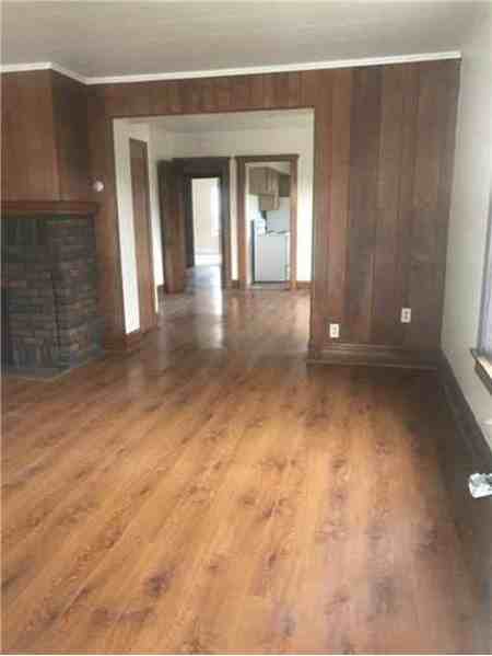 798-700 Elm St - Photo 2 of 11