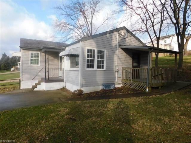 116 Hanson Dr - Photo 2 of 14