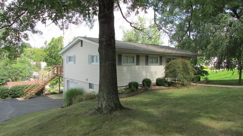 303 Taylor Ln - Photo 2 of 27