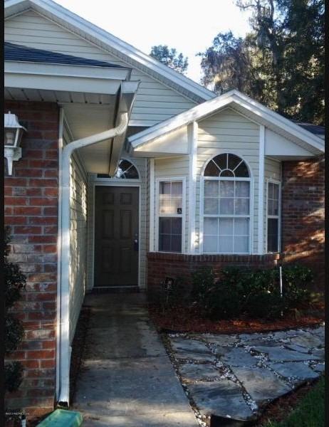 10813 Campus Heights Ln - Photo 2 of 17