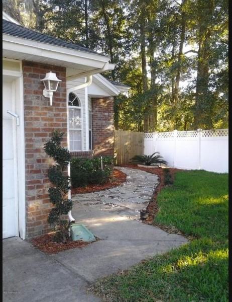 10813 Campus Heights Ln - Photo 3 of 17