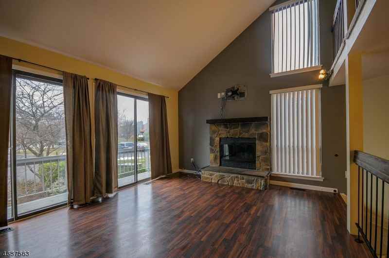 345-281 Gemini Dr - Photo 3 of 19