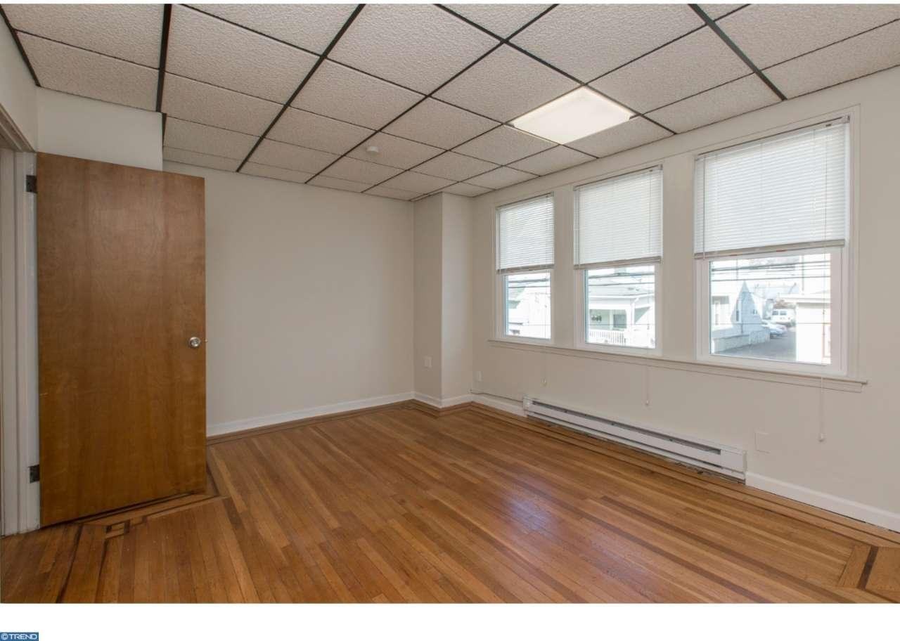 26 E Glenside Ave #B - Photo 3 of 24