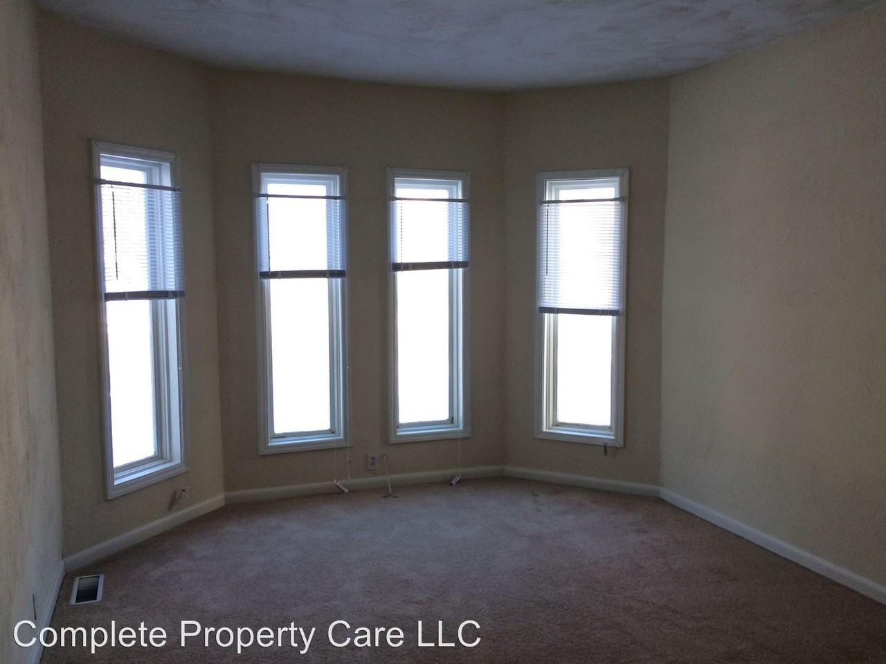 2407 Main St - Photo 2 of 12