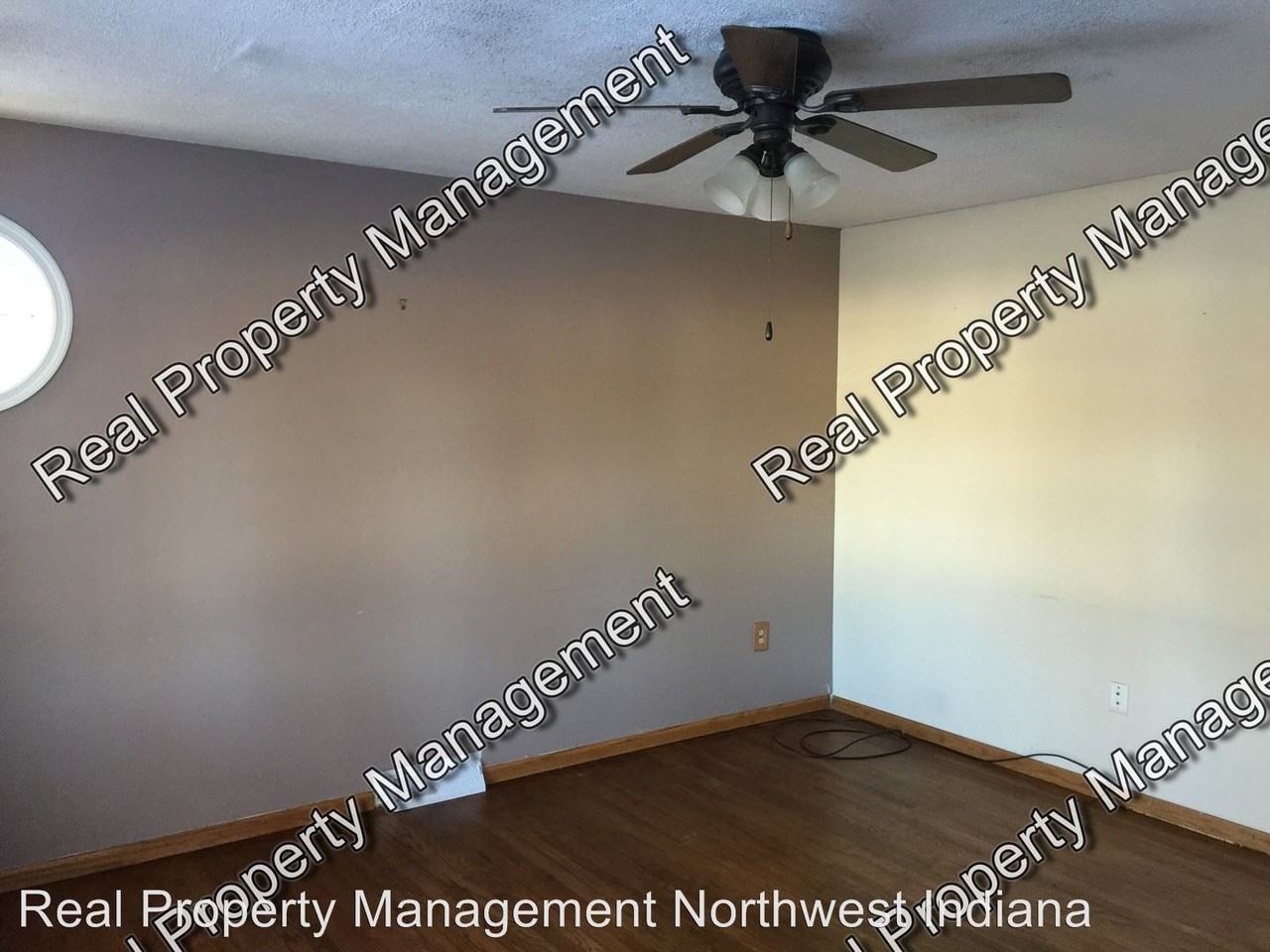 334 N Arbogast St - Photo 3 of 13