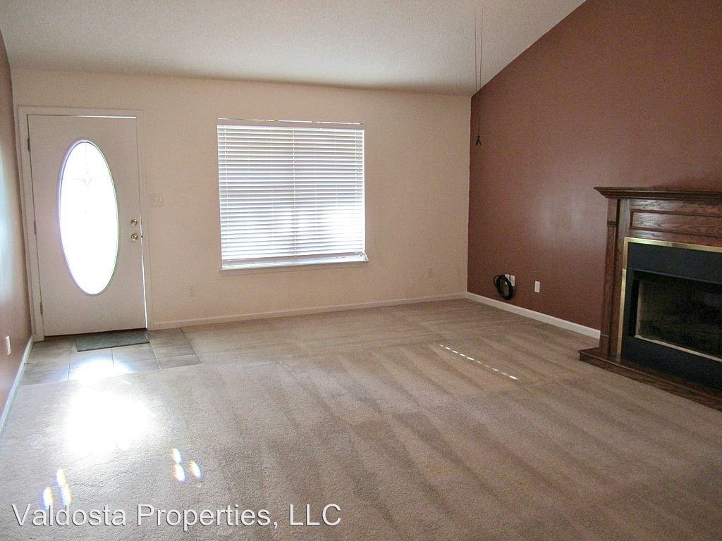 5210 Golf Dr - Photo 2 of 19