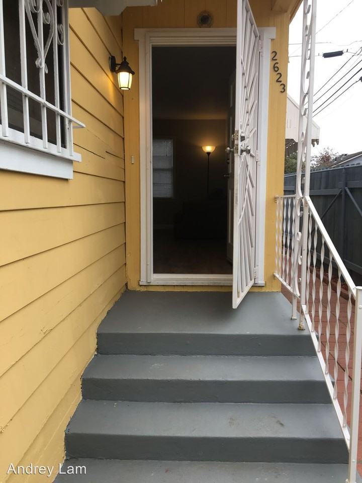 2623 Violet St - Photo 2 of 27