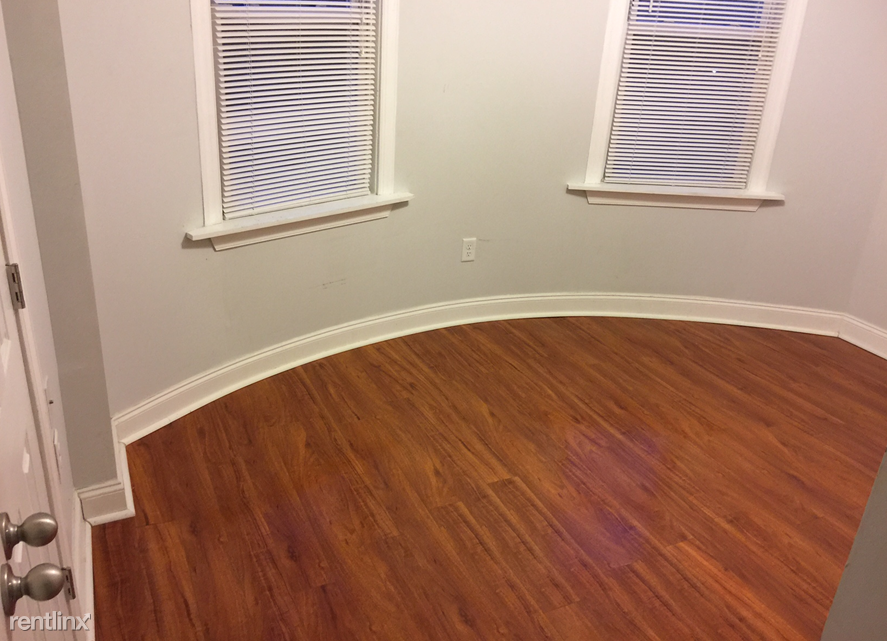 1607 N West St - Photo 2 of 12