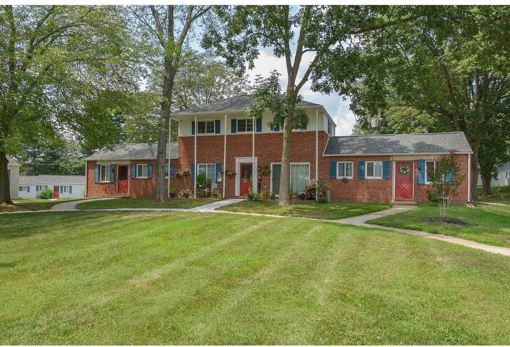 Greenville on 141 - Photo 2 of 20