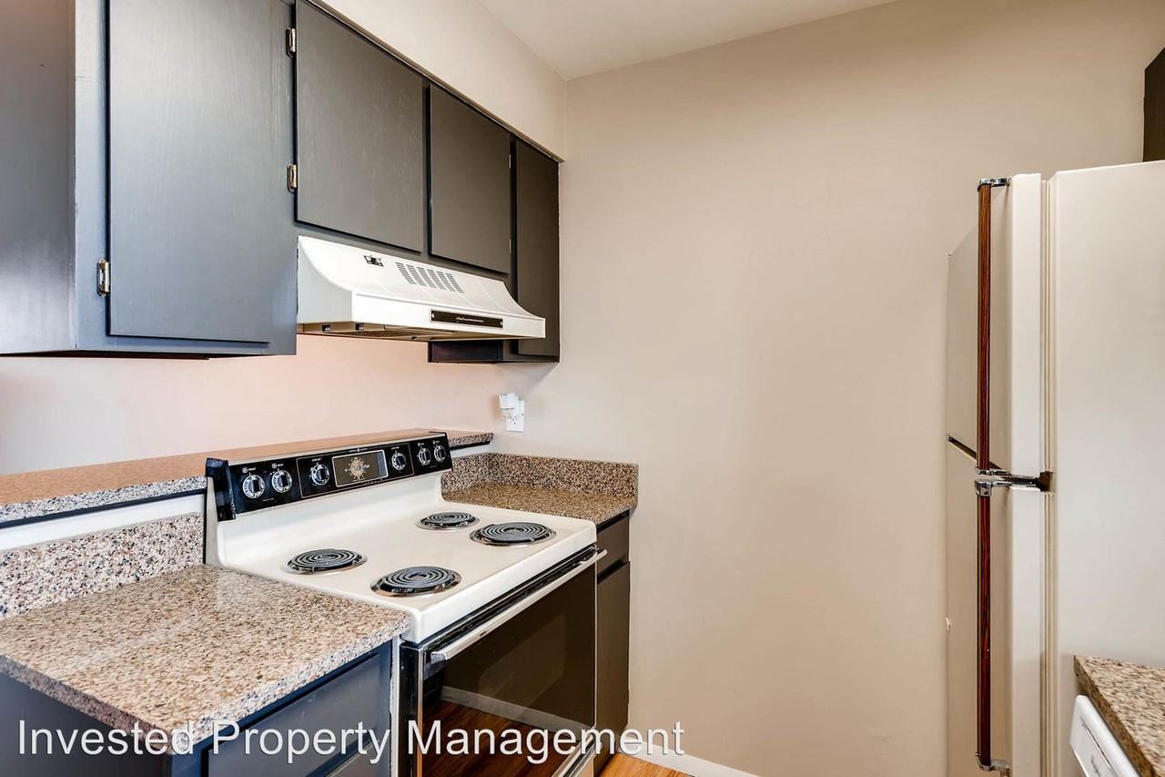 2231 S Buckley Rd #202 - Photo 3 of 17
