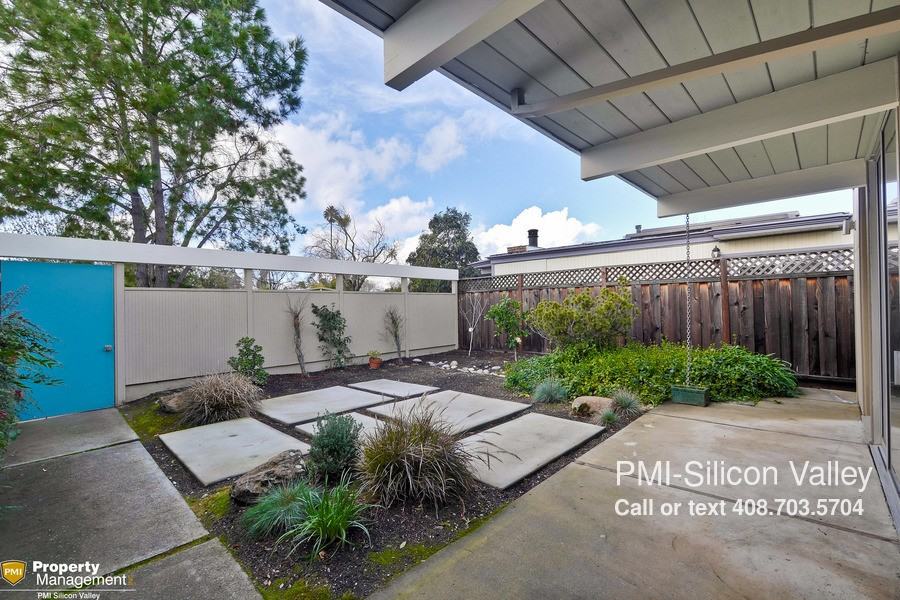 882 Brookgrove Ln - Photo 2 of 18