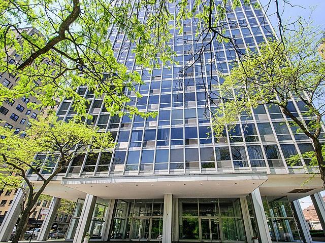 N Lakeview Ave #2604